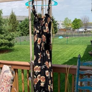 Maurice’s sunflower sundress size small 🌻